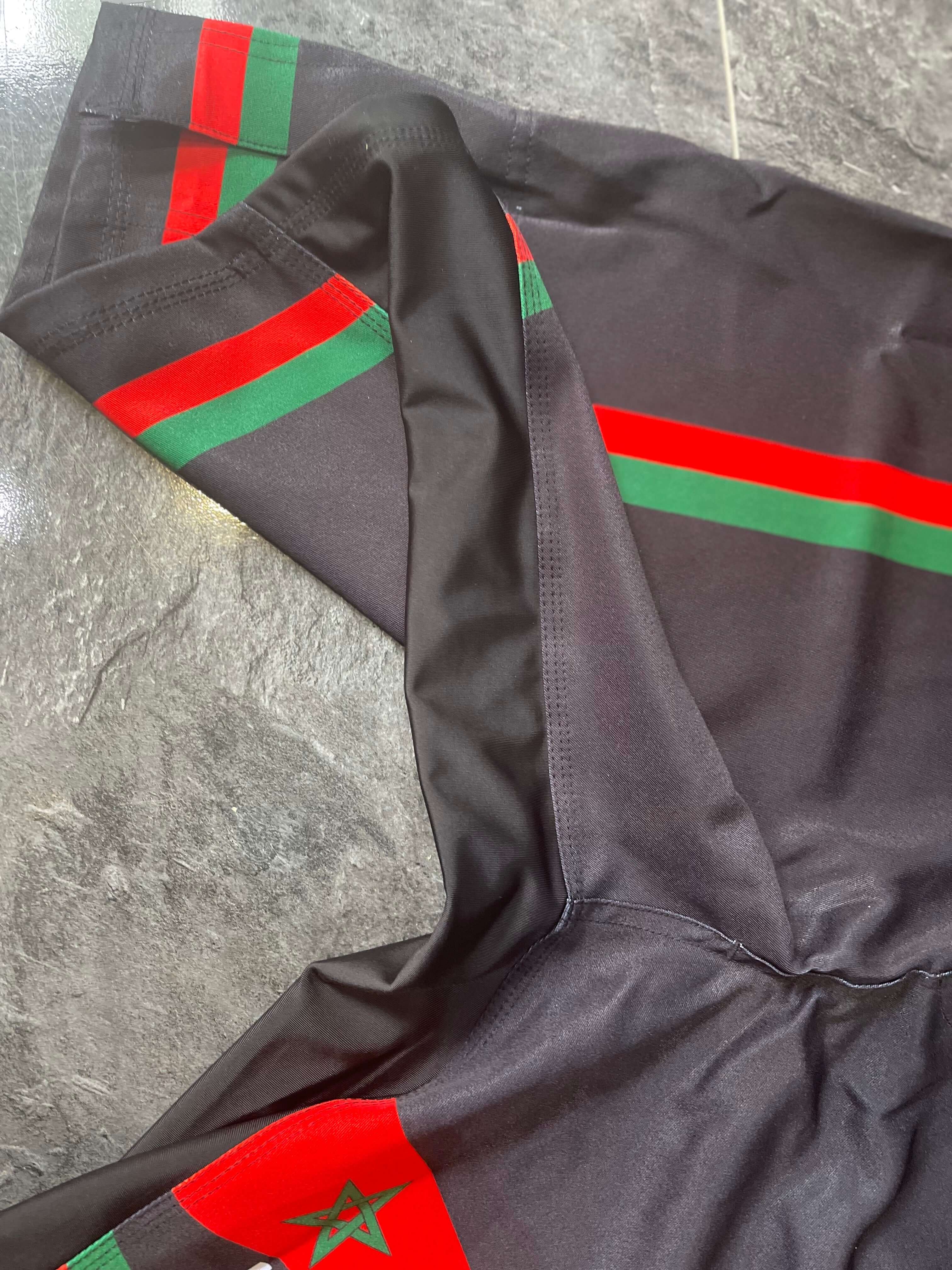 Broek met rekbare gedeelte