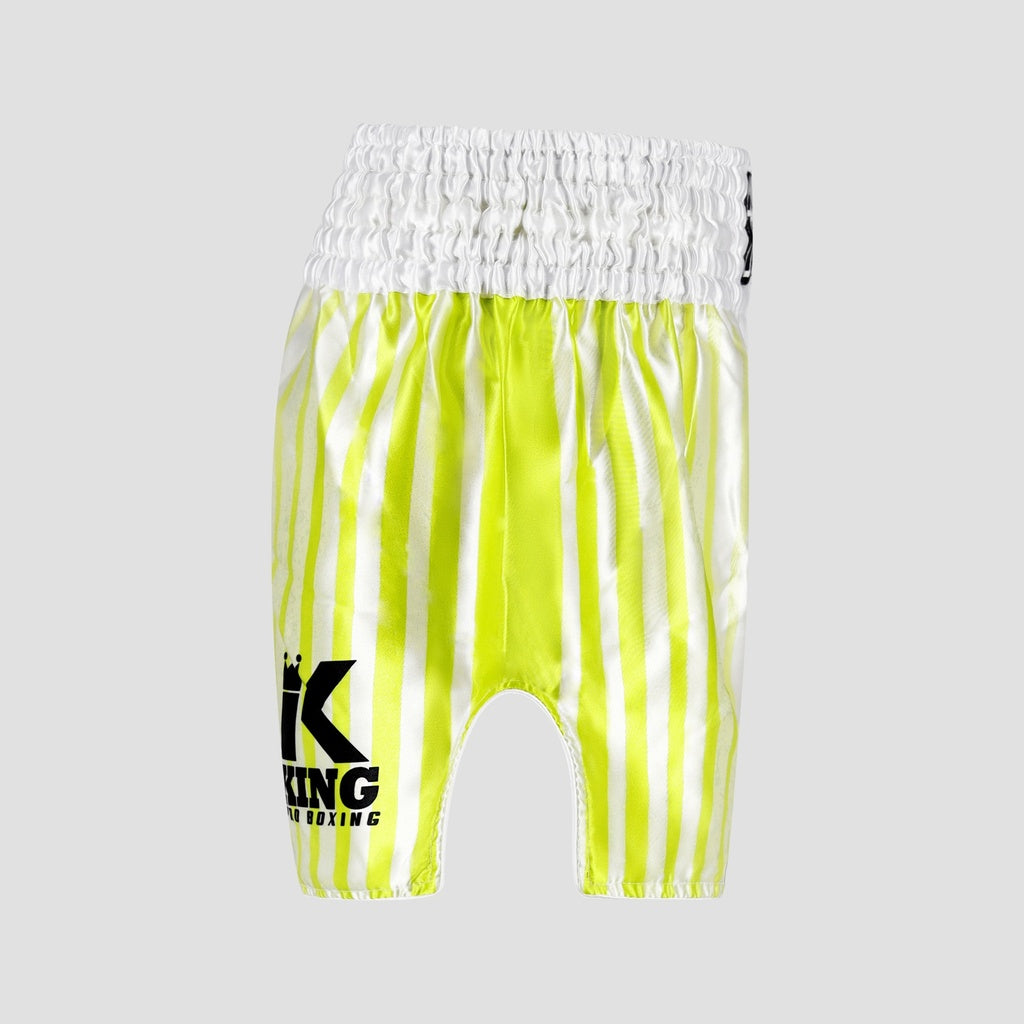 KING PRO BOXING Bloodline 2 – zijaanzicht short met hoge zijsplit en zwarte logo’s