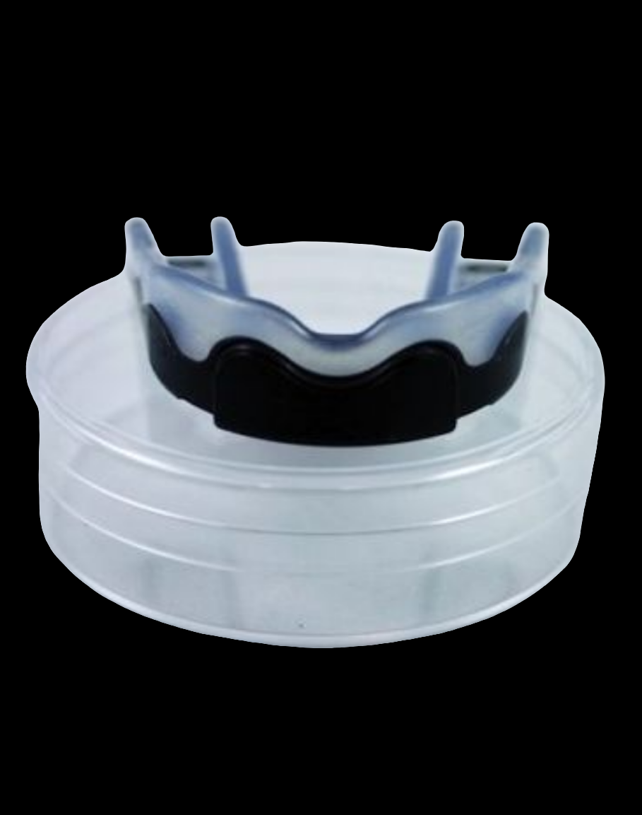 Booster mondbeschermer met opbergdoosje en boil-and-bite systeem voor optimale gebitsbescherming bij vechtsporten