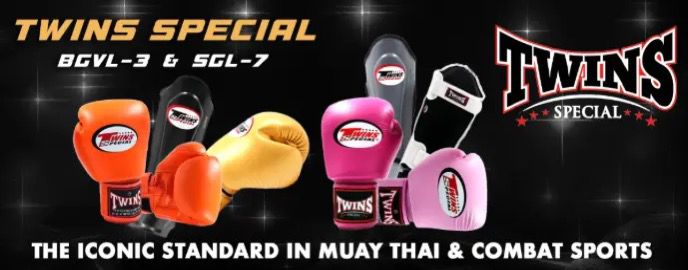 Twins boxing gloves pink