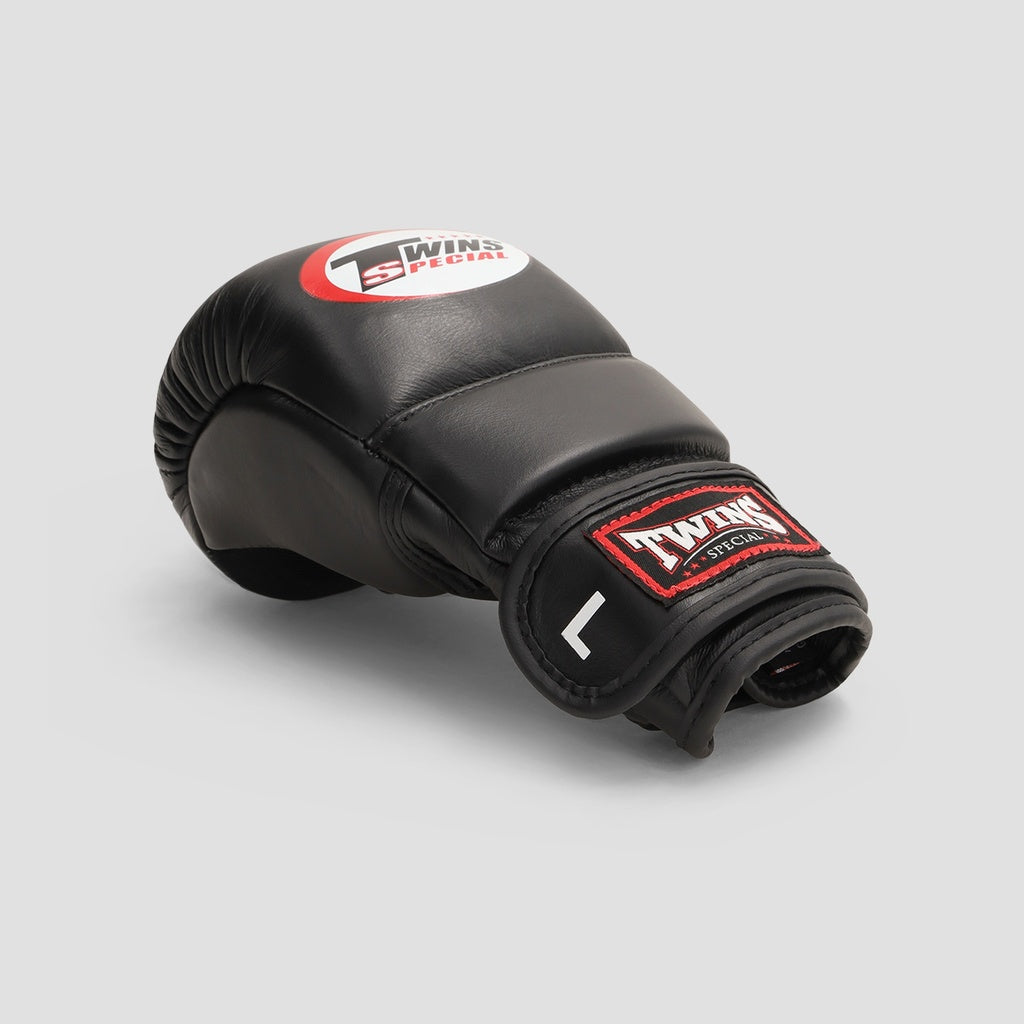 Twins Special GGL-14 zwarte MMA-handschoenen – detail klittenbandsluiting