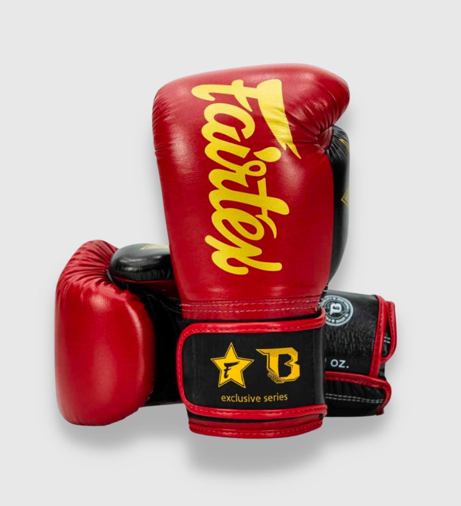 Fairtex Booster (Kick) Bokshandschoenen FXB V2 - Rood/Zwart/Goud - Booster Fight Store